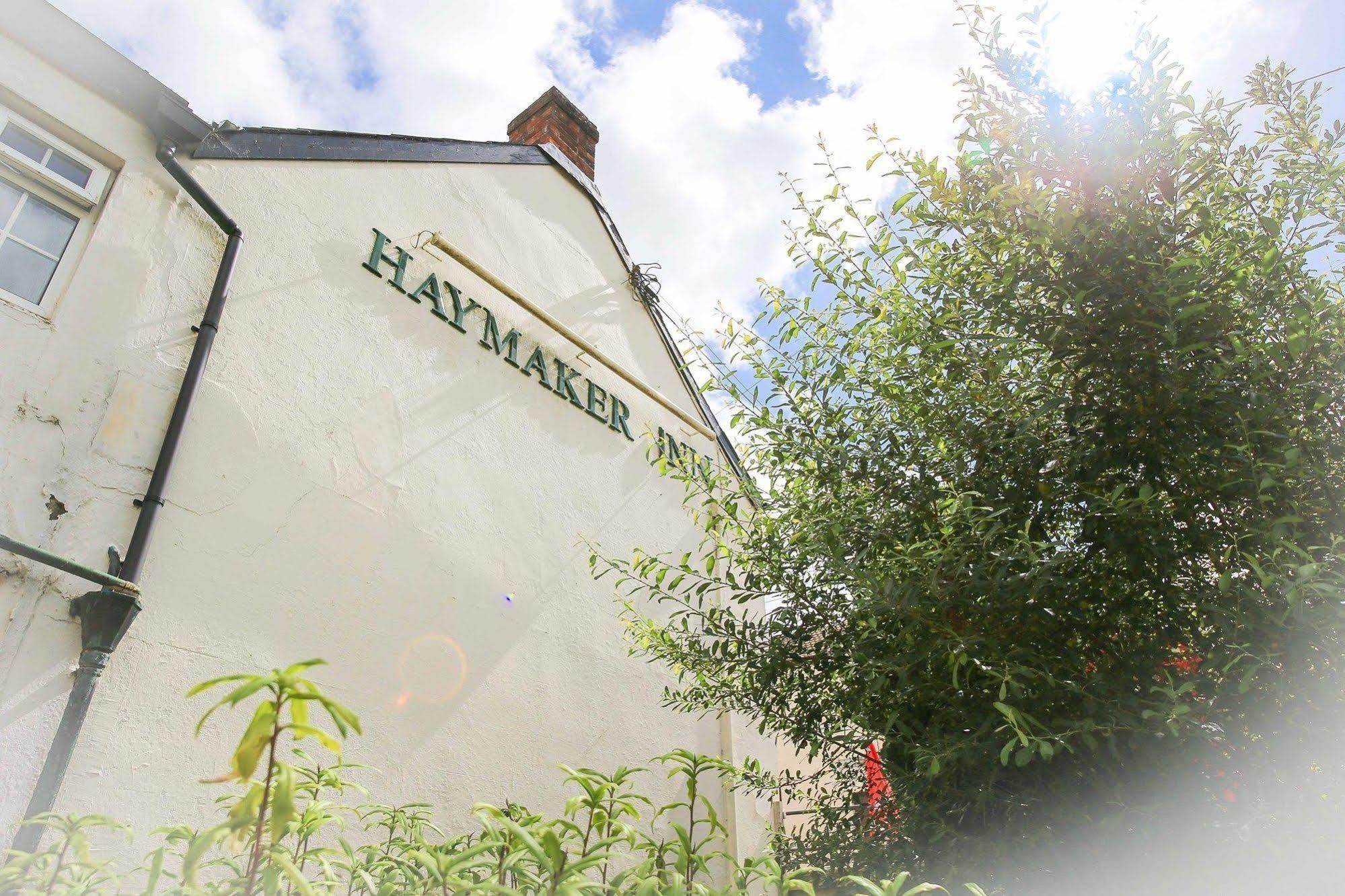 The Haymaker Inn Chard Exterior foto
